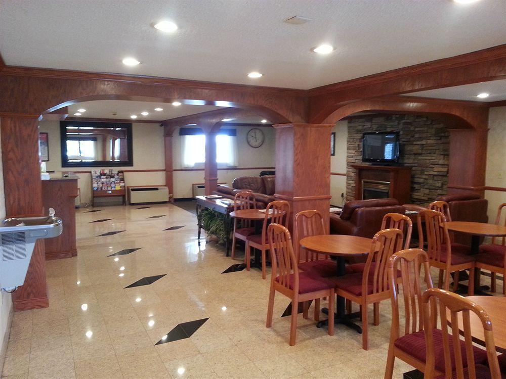 Days Inn & Suites By Wyndham Monroe Exteriör bild