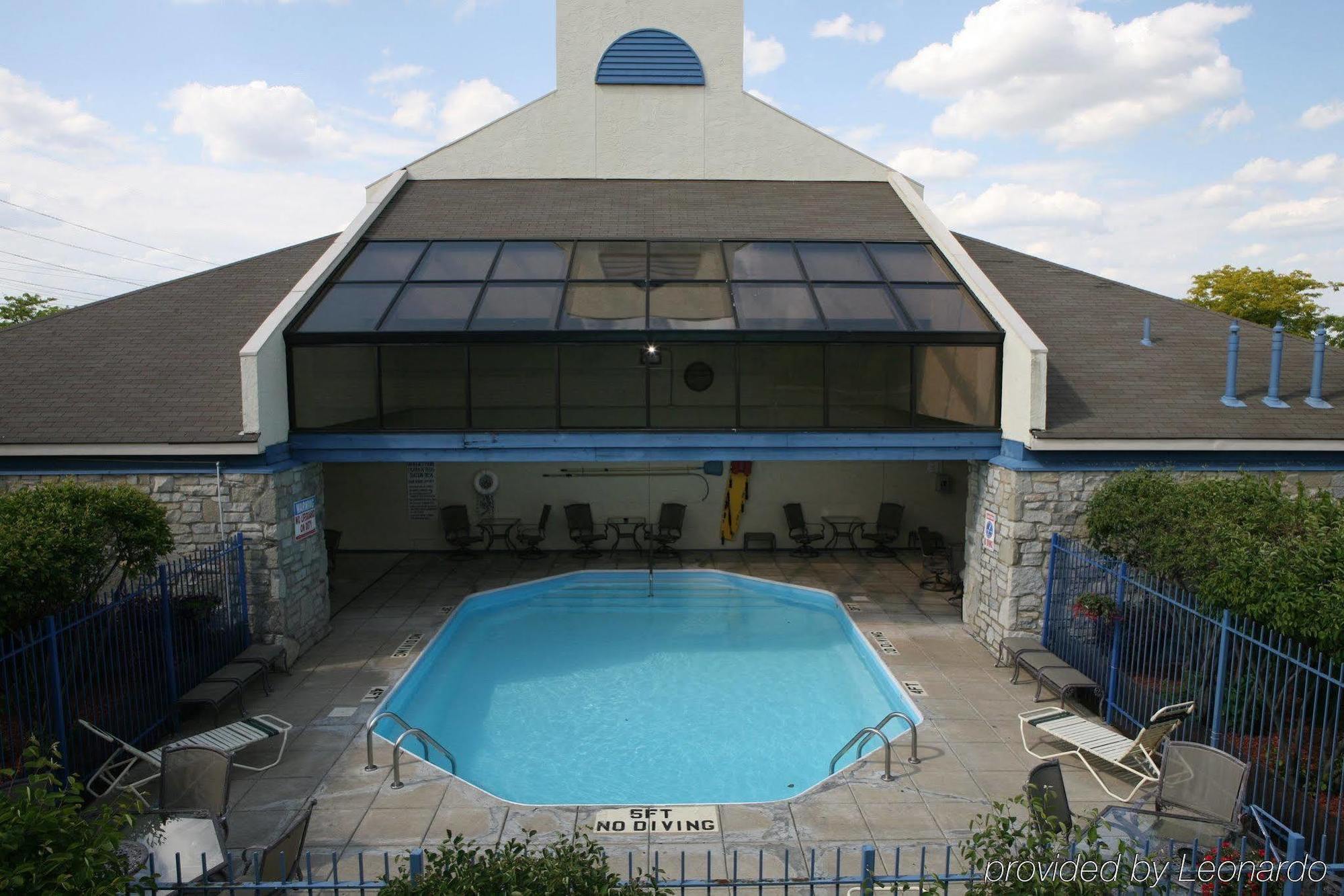 Days Inn & Suites By Wyndham Monroe Exteriör bild